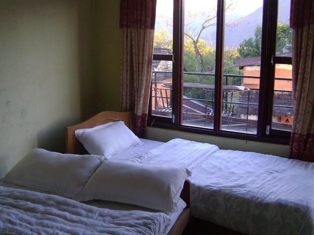 Mystique Highland Resort Pokhara Exteriör bild